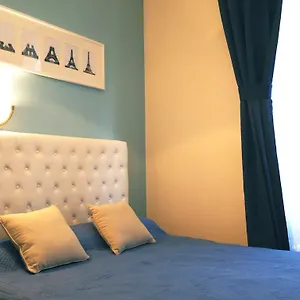 Avenir Jonquiere , Paryż Francja